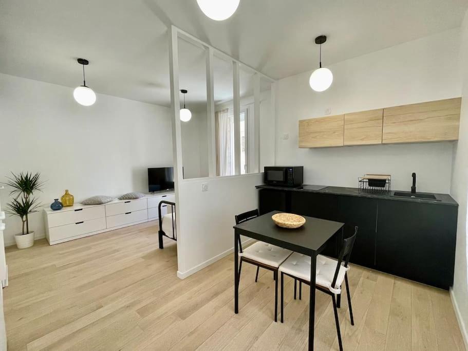 Studio Entierement Renove, Situe Au Coeur Du Quartier Haut Sète Exterior foto