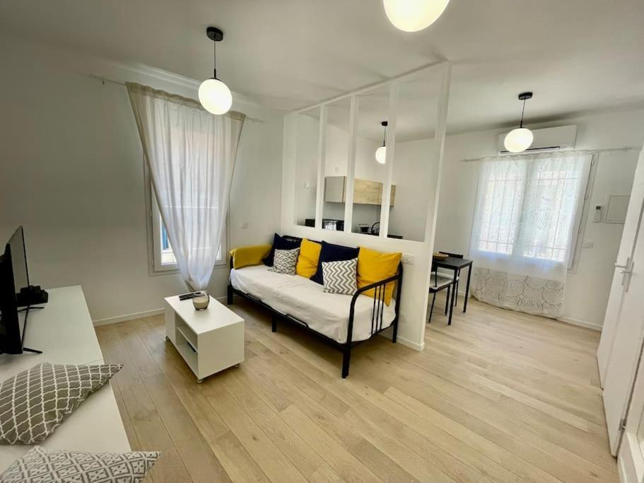 Studio Entierement Renove, Situe Au Coeur Du Quartier Haut Sète Exterior foto