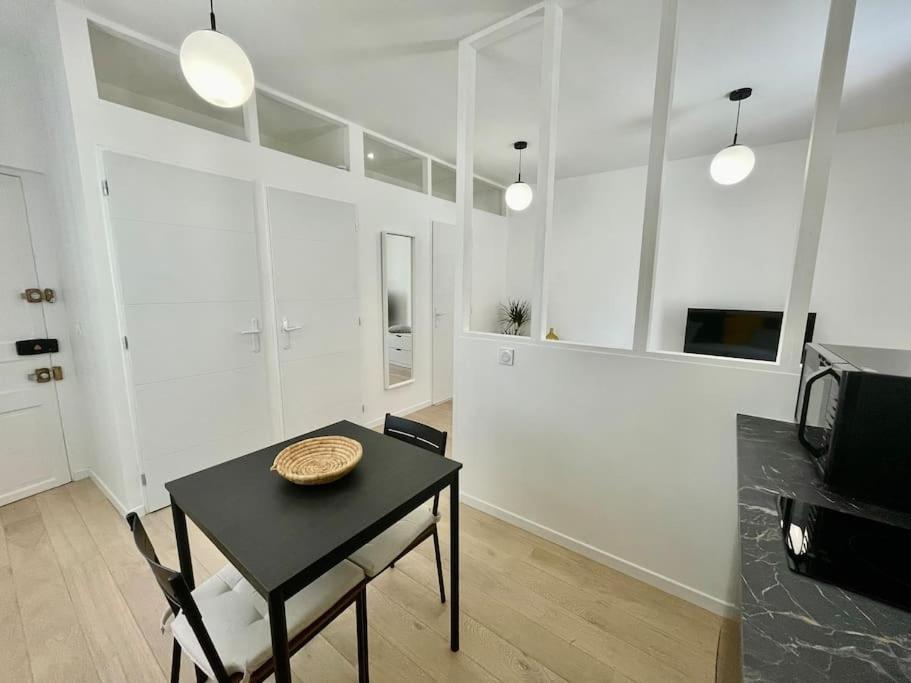 Studio Entierement Renove, Situe Au Coeur Du Quartier Haut Sète Exterior foto
